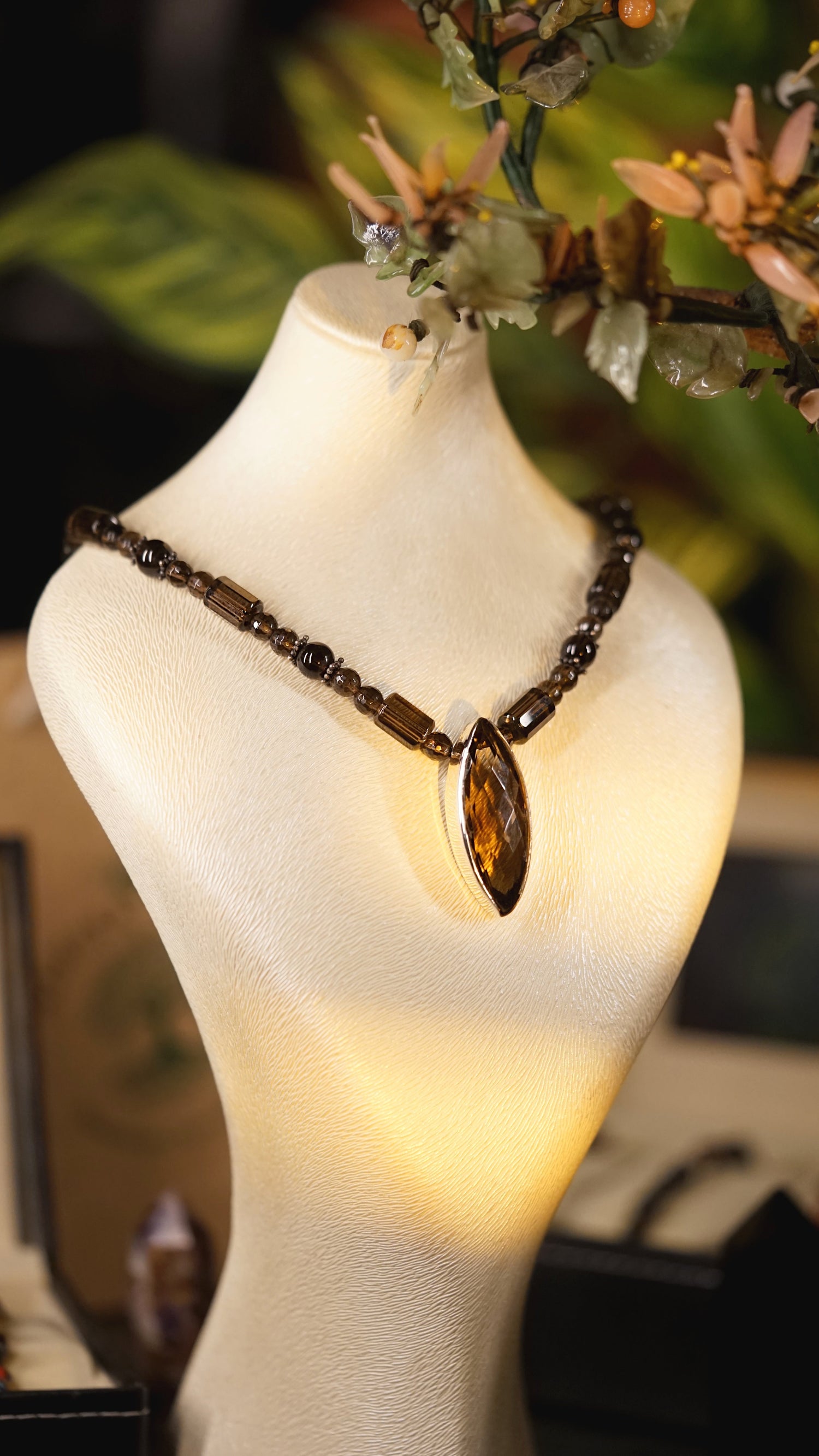 Neckless